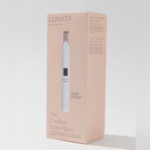 Lunata Beauty The Cordless Styler Plus+ Flat Iron
